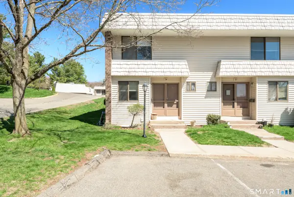 34 Hemlock Court #34, Cromwell, CT 06416