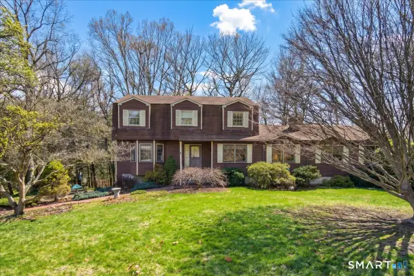 166 Thoreau Drive, Shelton, CT 06484