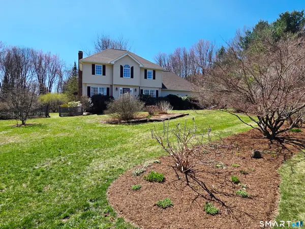 10 Eastfield Farms Drive, East Granby, CT 06026