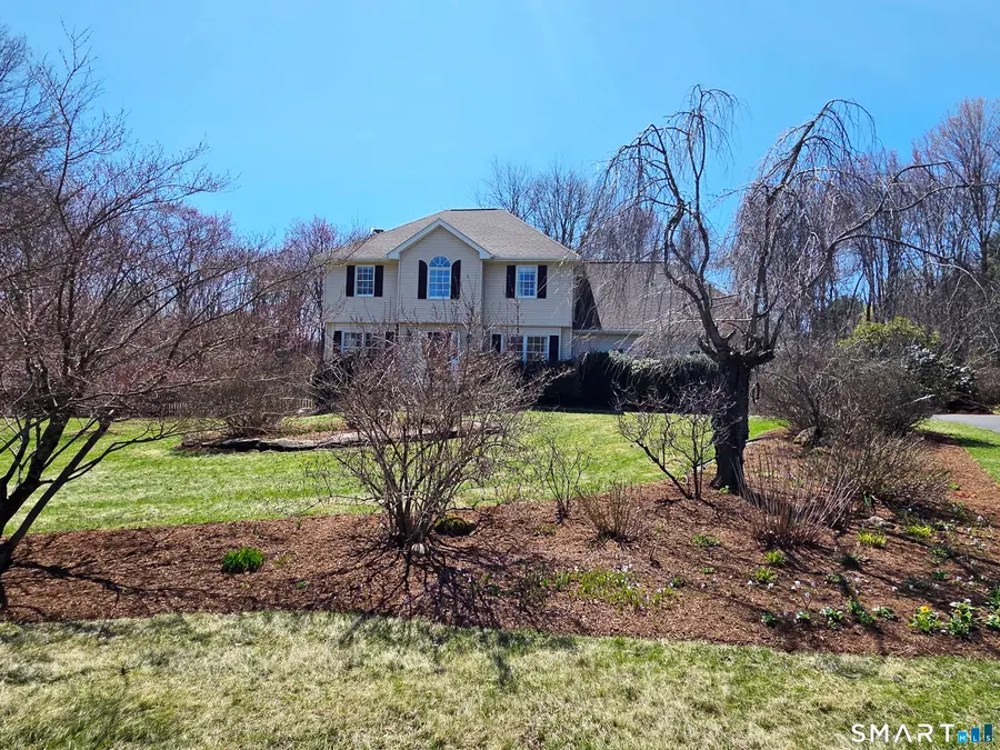 10 Eastfield Farms Drive, East Granby, CT 06026 - #2