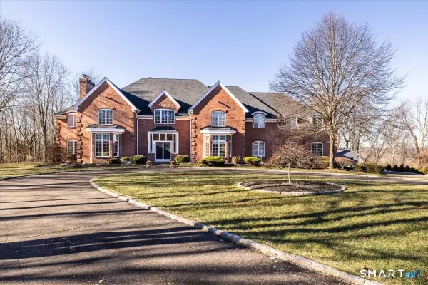 8 Nod Hill Road, Oxford, CT 06478