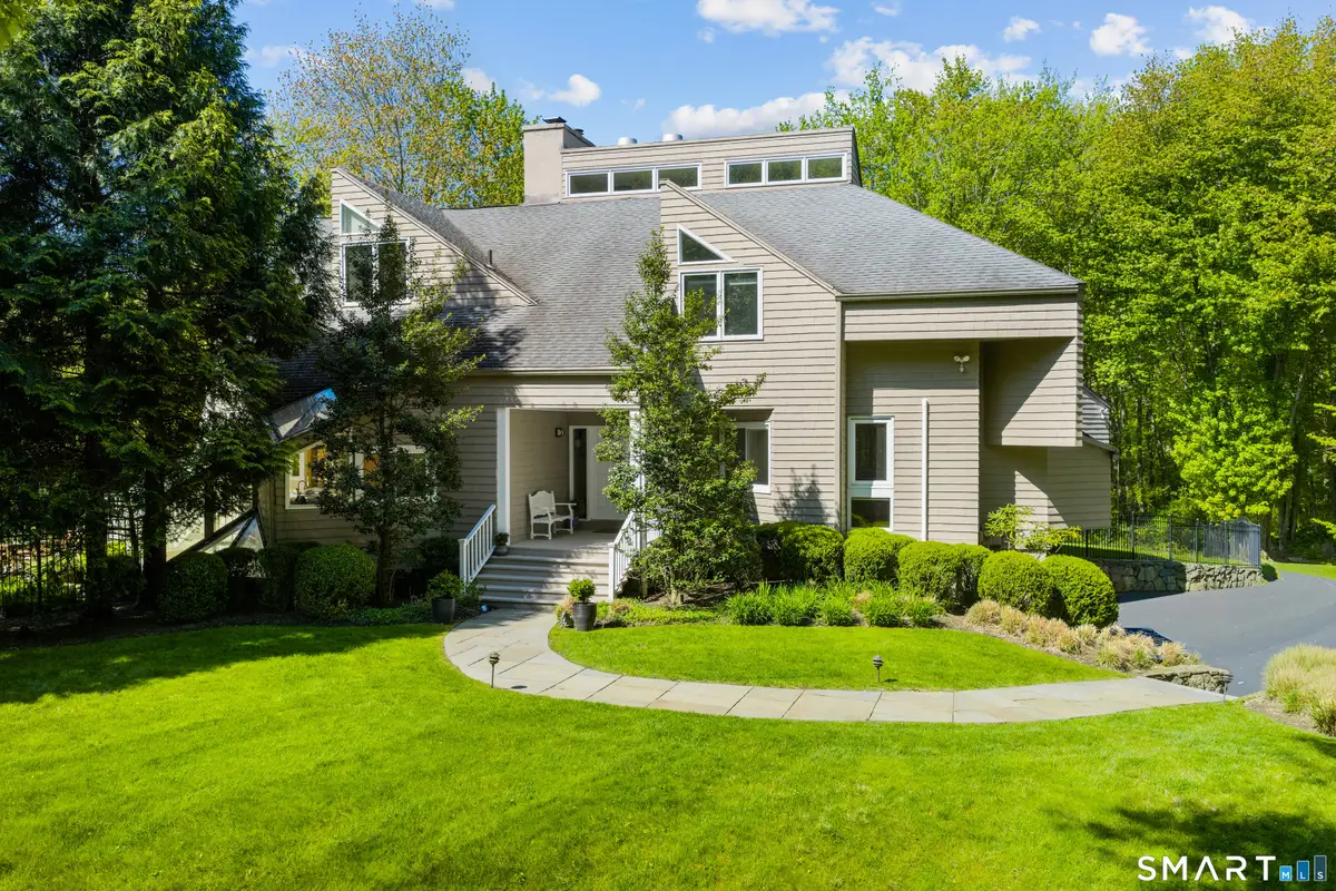 2 Sleepy Hollow Road, New Canaan, CT 06840 - #1