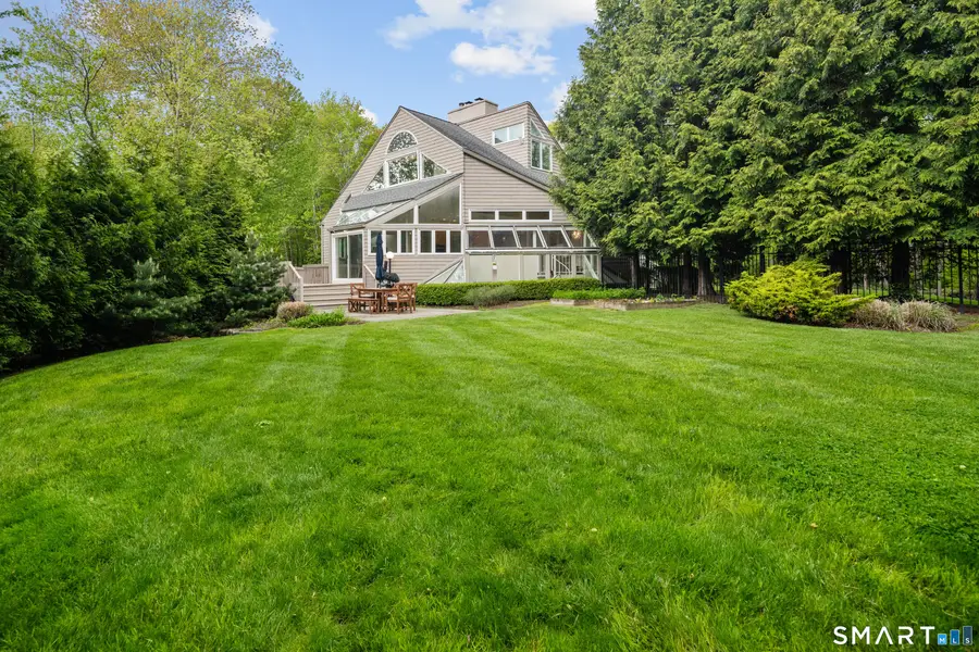 2 Sleepy Hollow Road, New Canaan, CT 06840 - #2