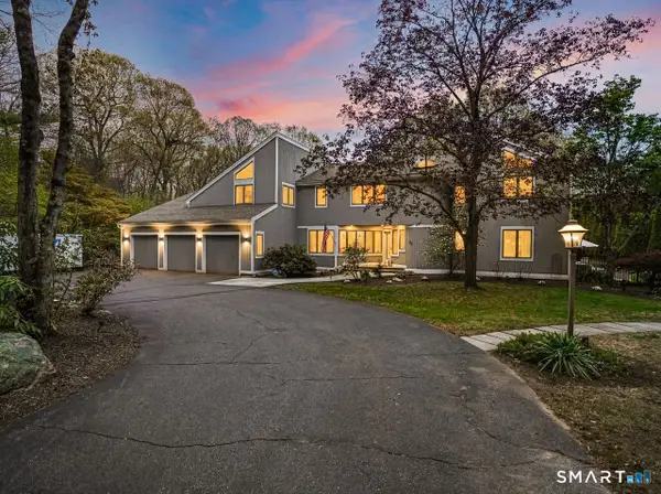 28 Strawberry Lane, Shelton, CT 06484