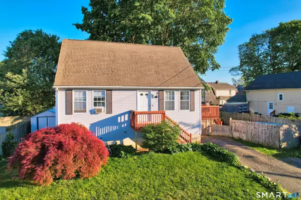 31 Elm Court, Bridgeport, CT 06606