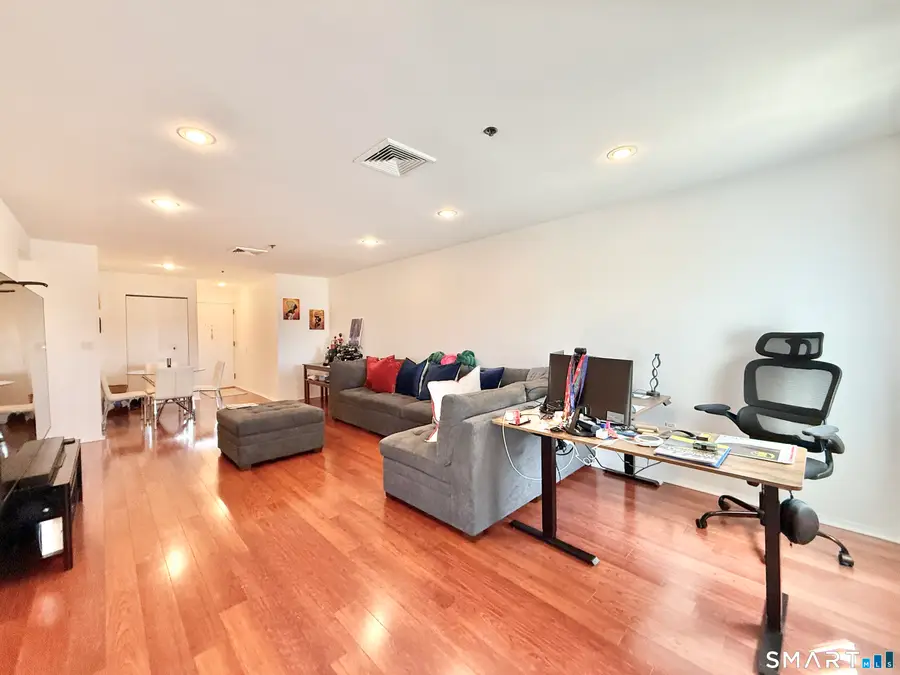 1633 Washington Boulevard #4D, Stamford, CT 06902 - #3