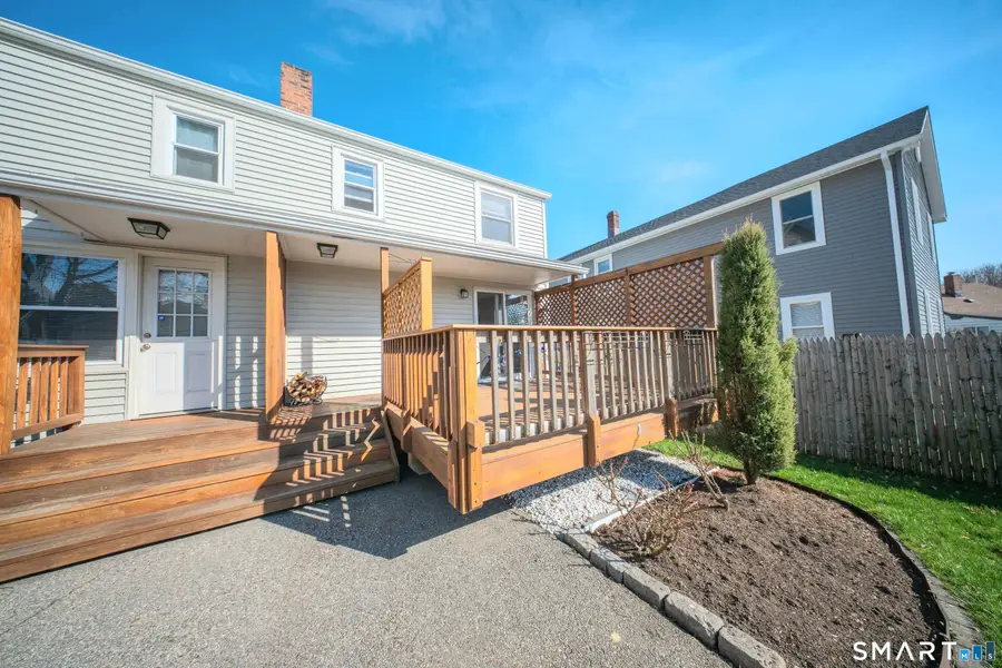 424 Rockwell Avenue, Stratford, CT 06615 - #3