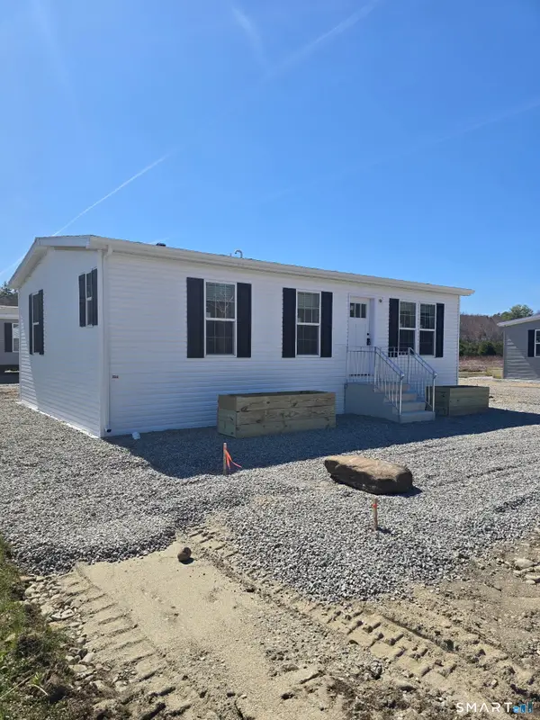 #6, 421 Norwich Westerly Road, North Stonington, CT 06359