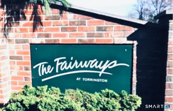 79 Rockledge Loop #79, Torrington, CT 06790