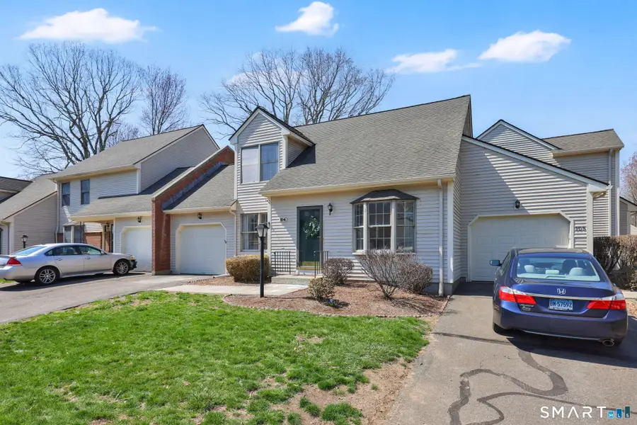 104 Carriage House House #104, Enfield, CT 06082 - #2