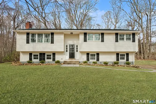 12 Rustic Lane, Madison, CT 06443