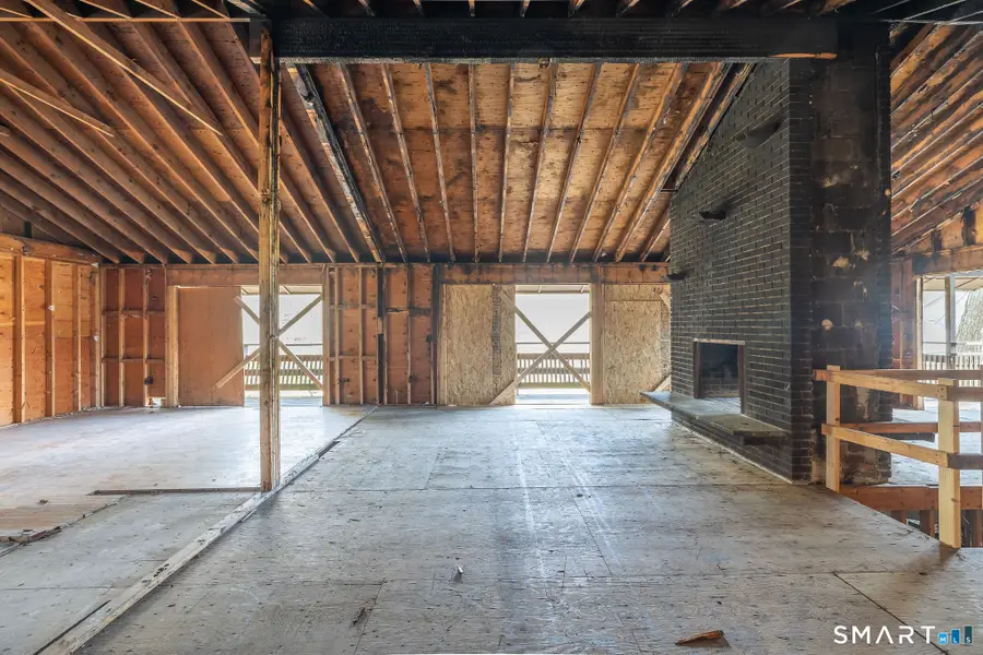 79 Loughran Avenue, Stamford, CT 06902 - #3