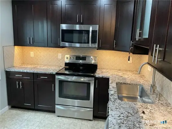 25 Padanaram Road #84, Danbury, CT 06811