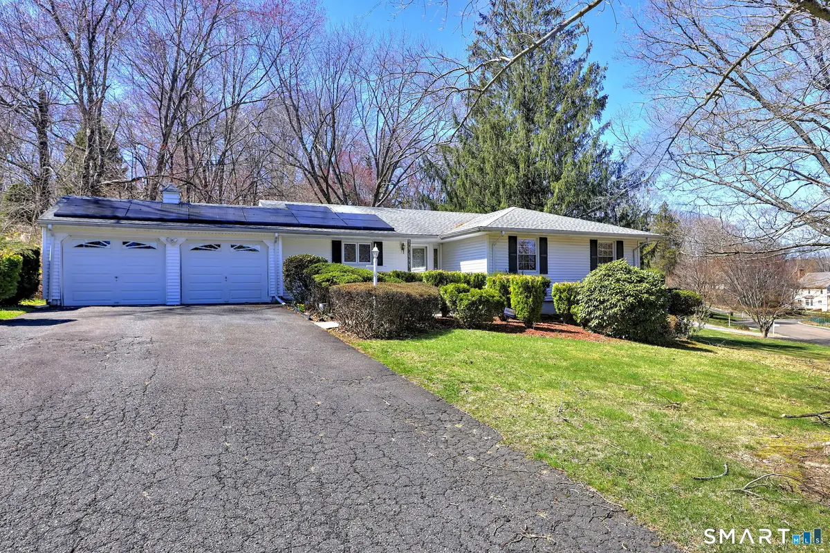 28 Grandview Drive, Trumbull, CT 06611 - #1