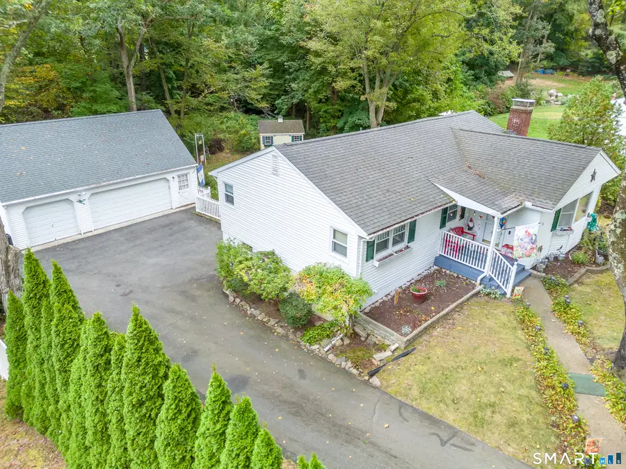 32 Richard Road, Gales Ferry, CT 06335 - #2