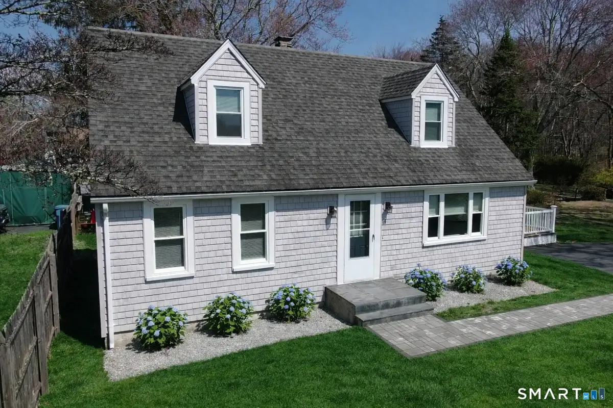 4 Anita Avenue, Waterford, CT 06385 - #1