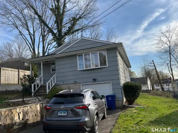 27 Plateau Avenue, Bridgeport, CT 06606