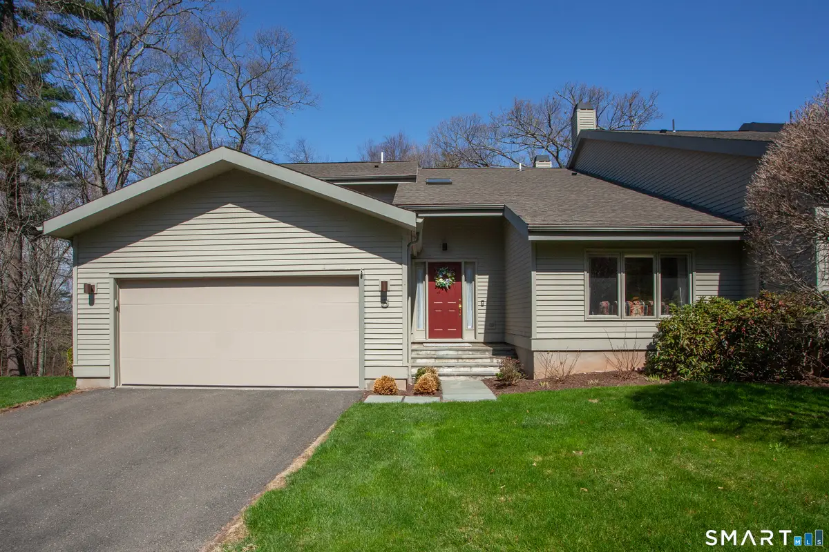 5 Shirecrest, Avon, CT 06001 - #1