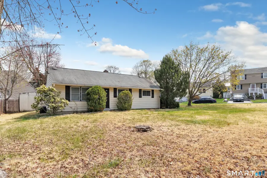 12 Hawthorne Drive, Norwalk, CT 06851 - #2