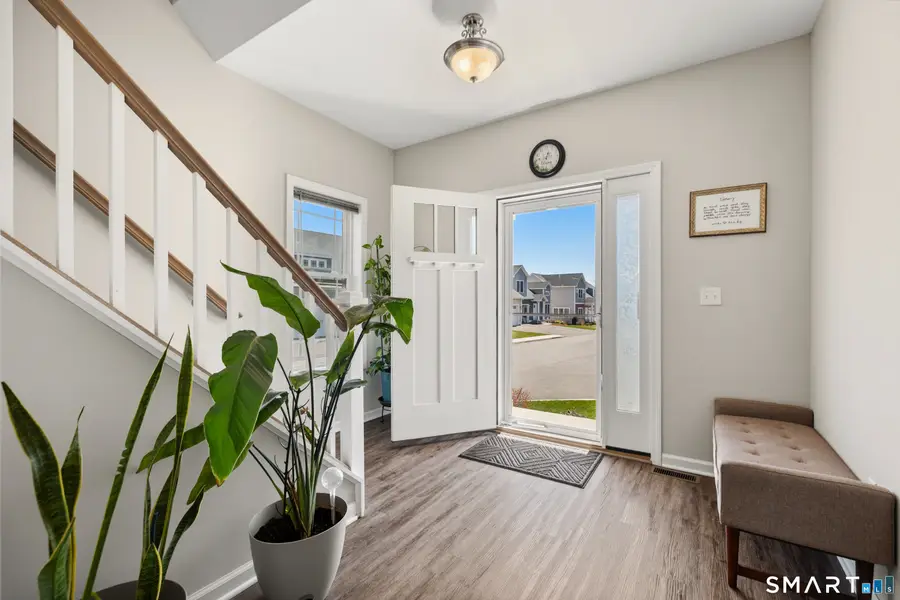 1 Newbury Court #1, North Haven, CT 06473 - #2