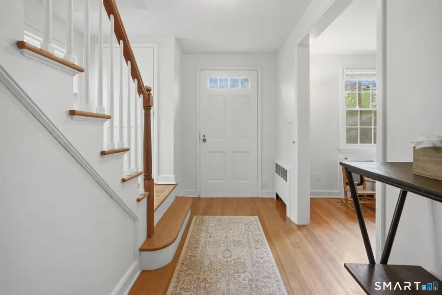 27 Fairfield Road, West Hartford, CT 06117 - #3