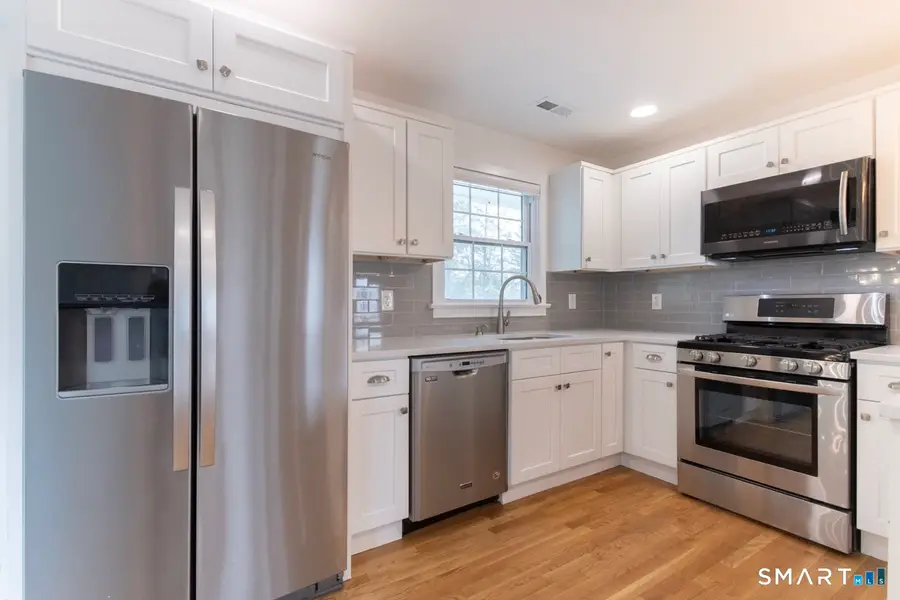 18 Maple Street, Trumbull, CT 06611 - #3