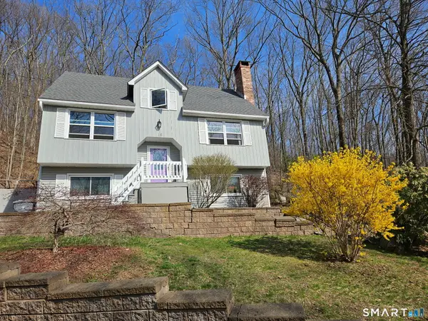 16 Fox Road, Plainville, CT 06062