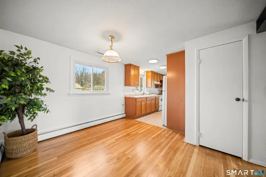 10 Nevins Avenue, Enfield, CT 06082 - #2