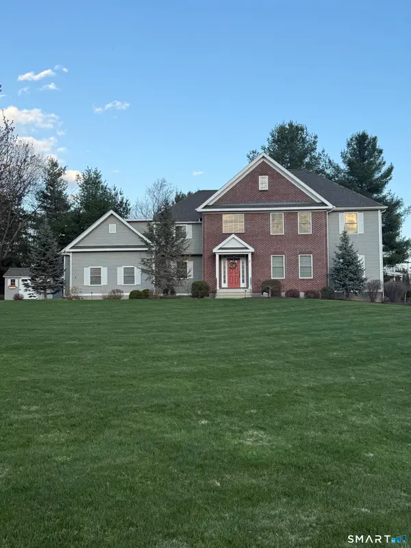 2 Gatehouse Road, Granby, CT 06035