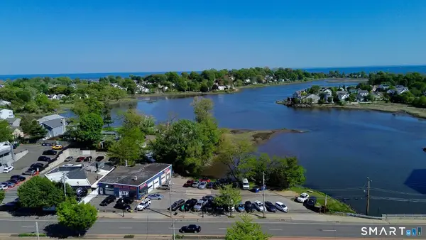 Address Withheld By Seller, Bridgeport, CT 06605