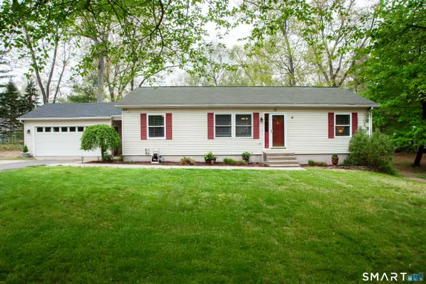 19 Debbie Lane, Enfield, CT 06082