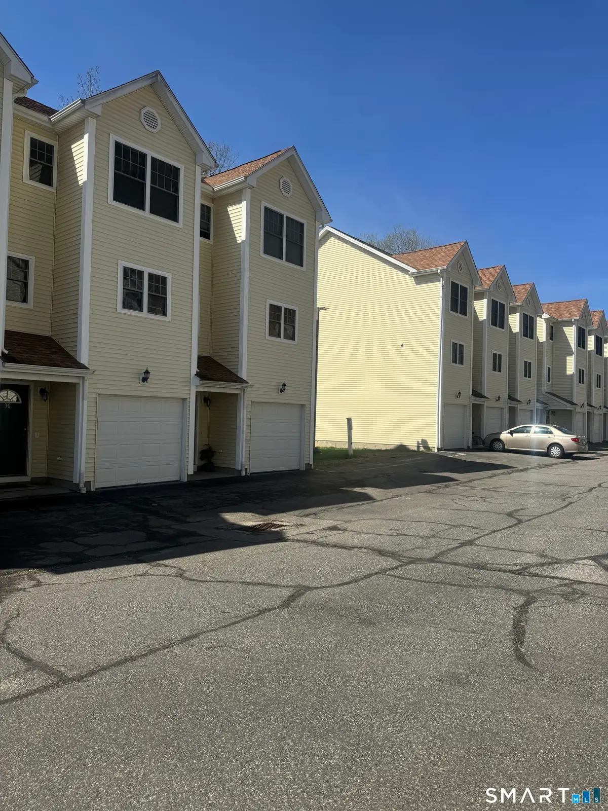 527 West Thames Street #30, Norwich, CT 06360 - #1