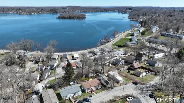 14 Mountainview Road, East Hampton, CT 06424