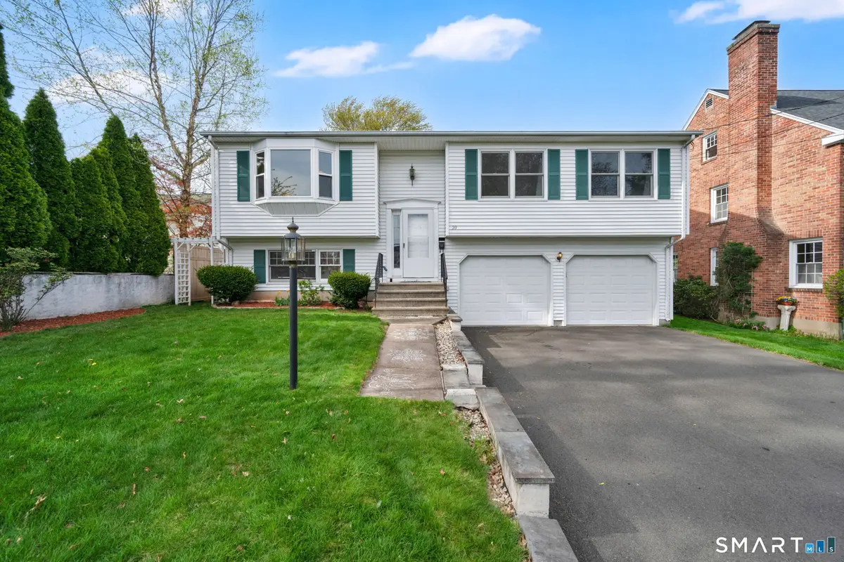 20 Lowell Road, West Hartford, CT 06119 - #1