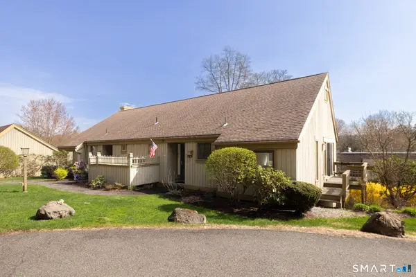 12 Heritage Village #B, Southbury, CT 06488