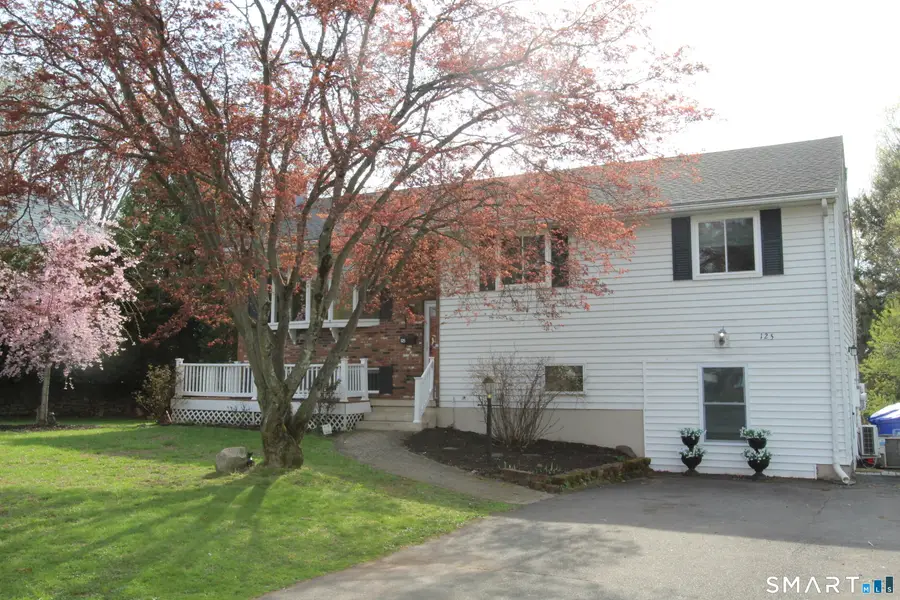 125 Orchard Avenue, Newington, CT 06111 - #2