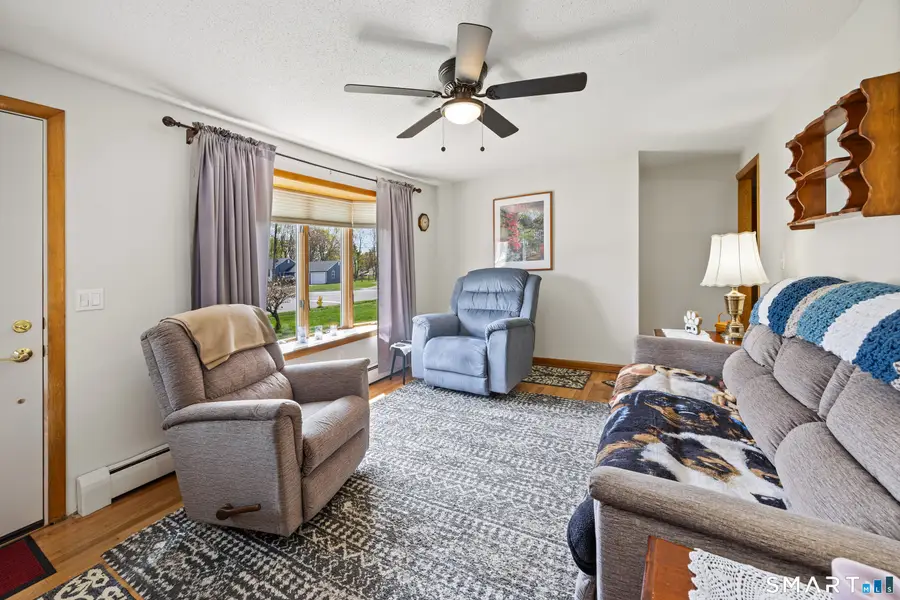 4 Johanna Circle, Southington, CT 06489 - #3