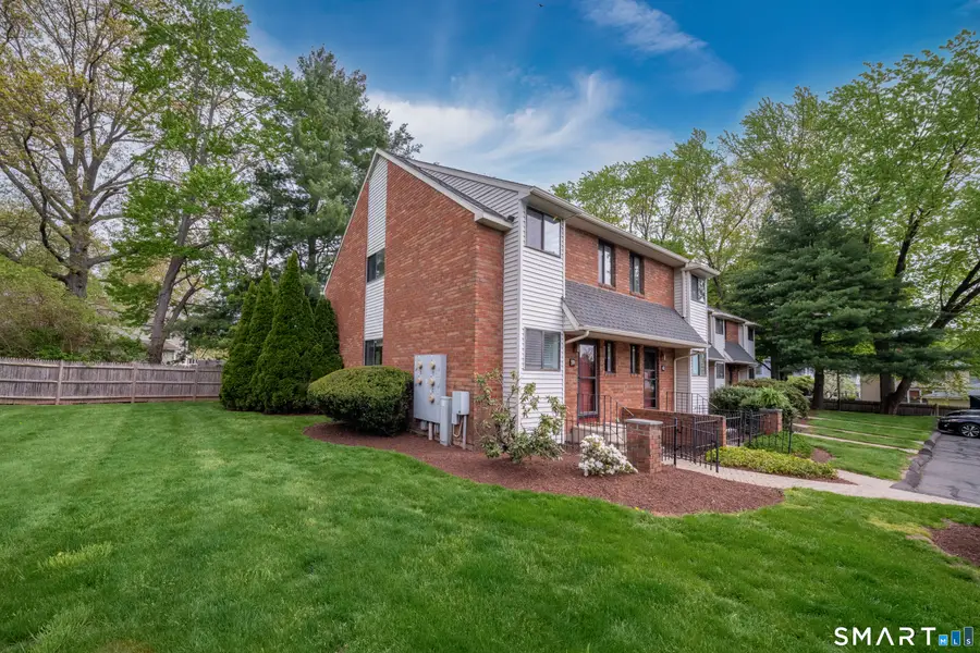 59 Danforth Lane, West Hartford, CT 06110 - #2