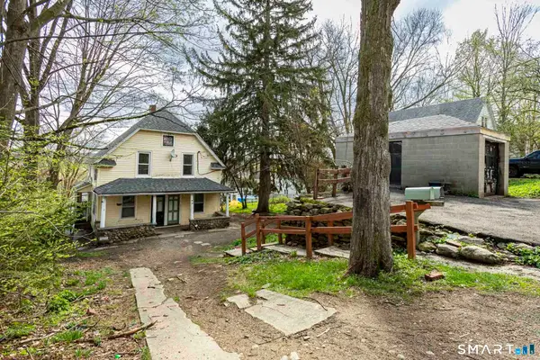 17 Hawthorne Terrace, Torrington, CT 06790