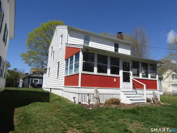 29 Meriden Road, Old Lyme, CT 06371