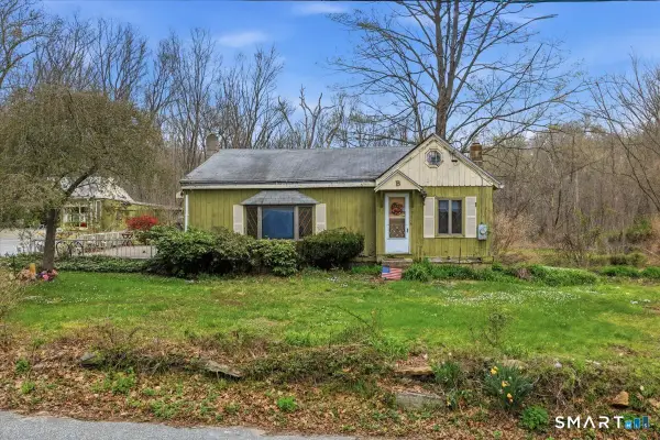 102 South Road, Bozrah, CT 06334