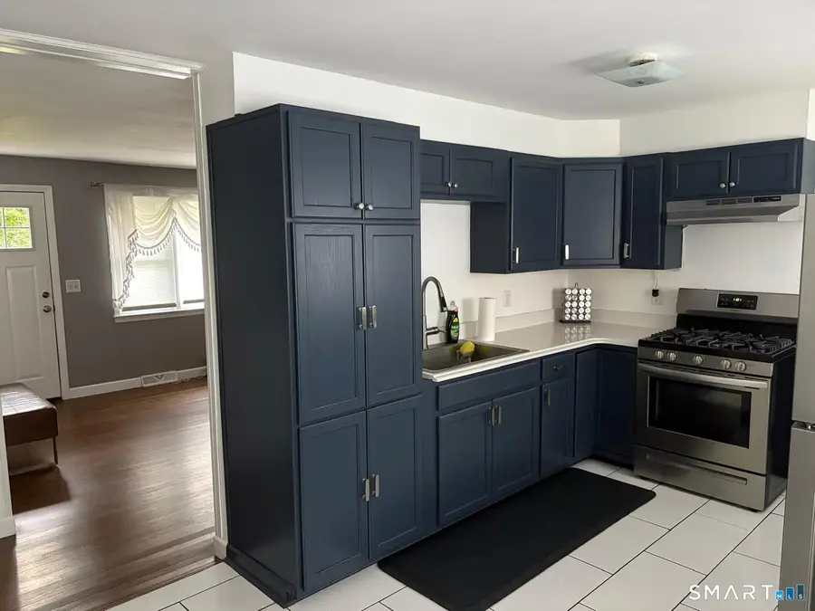 30 Barbara Drive, Windsor Locks, CT 06096 - #2