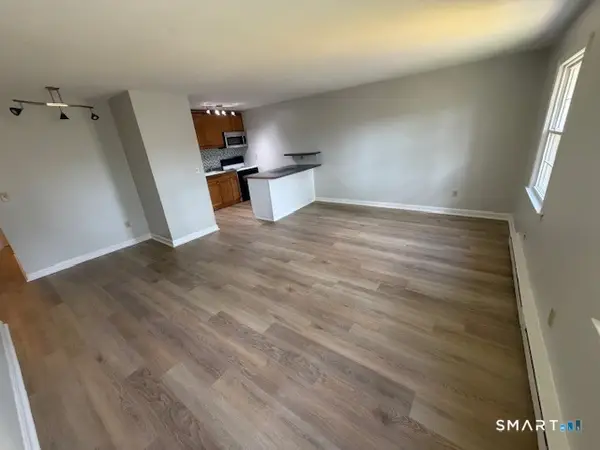 239 Old Farms Road #16D, Avon, CT 06001