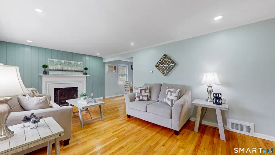 8 Madsen Road, West Hartford, CT 06110 - #3