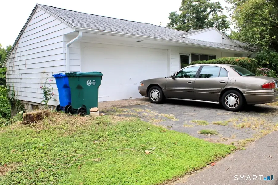 49 Robert Street, Hamden, CT 06514 - #3