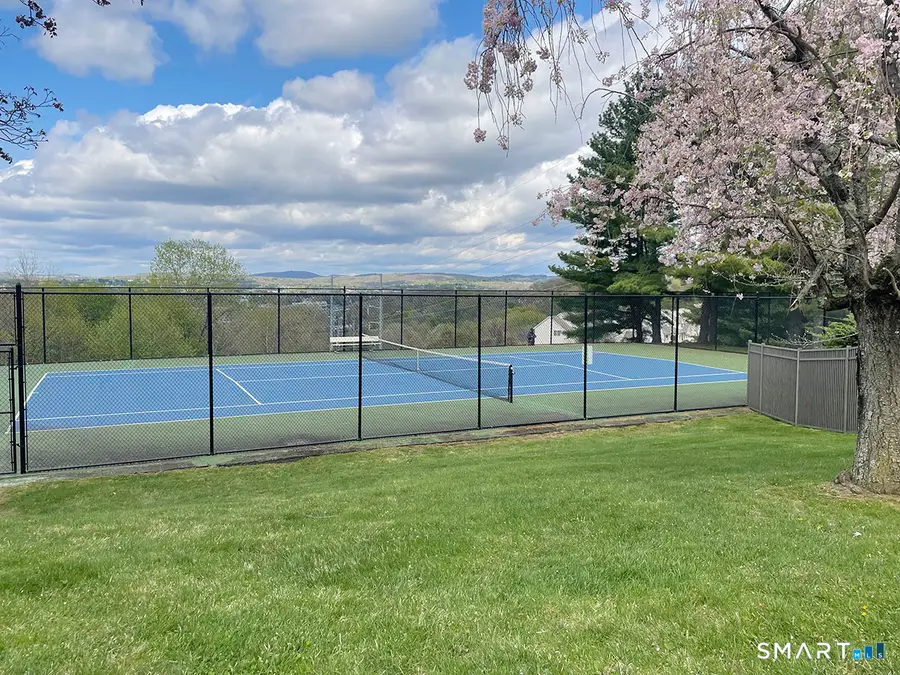 27 Crows Nest Lane #17E, Danbury, CT 06810 - #3