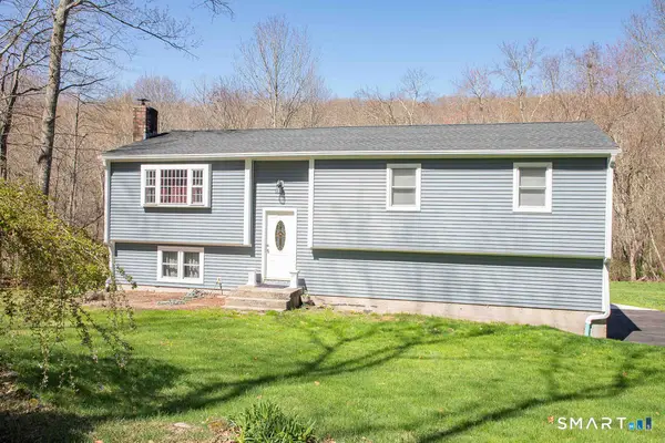 27 Old Skinner Street, East Hampton, CT 06424