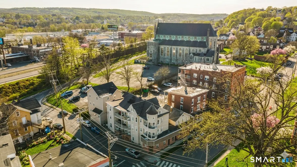 985 Bank Street, Waterbury, CT 06708 - #1