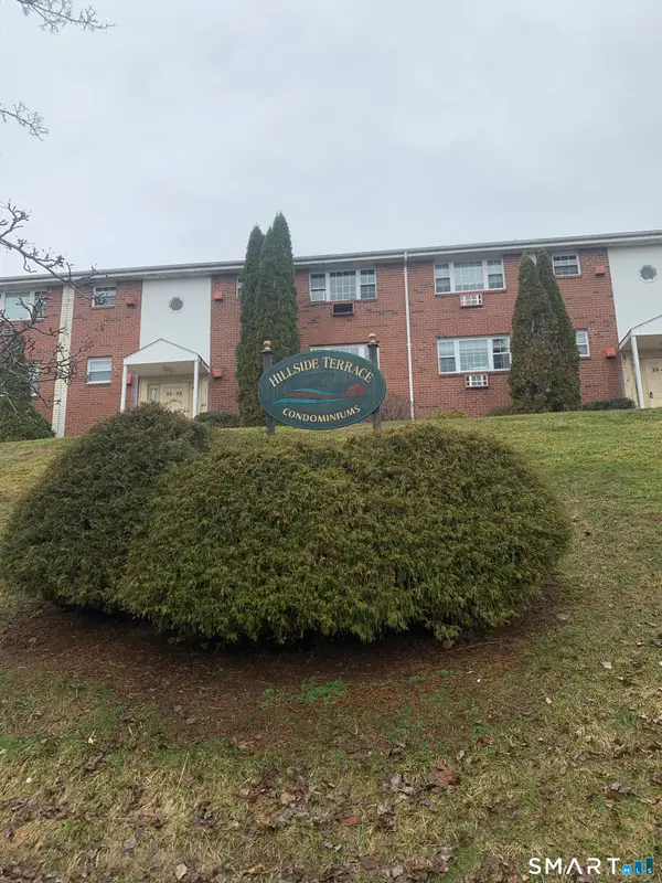 93 Sigwin Drive #93, Wallingford, CT 06492