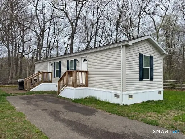 7 Breezy Lane, Milford, CT 06460